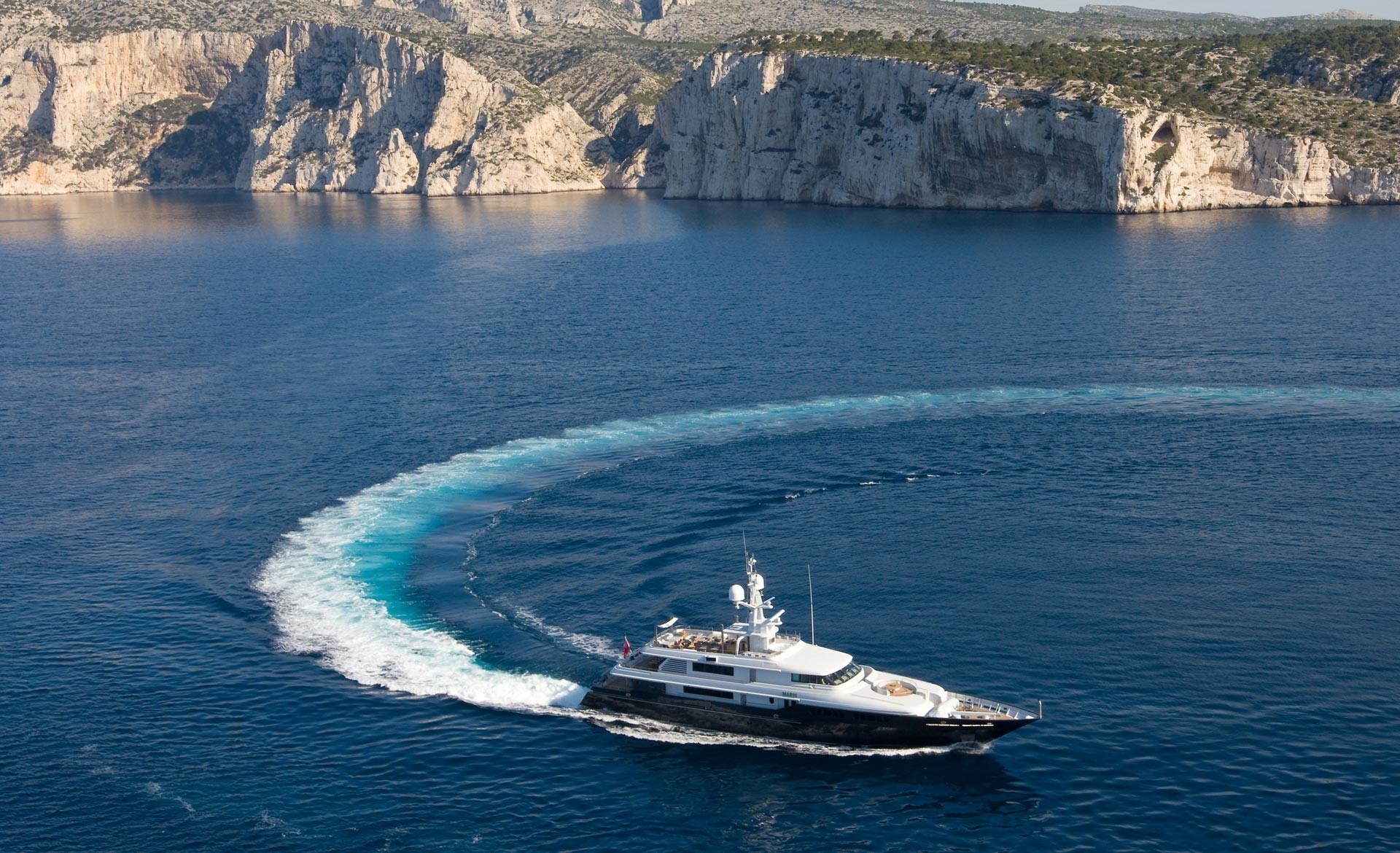 motor yacht mariu